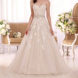 Essense of Australia D2000 Strapless A-Line Beaded Lace Dress Ivory Size 12